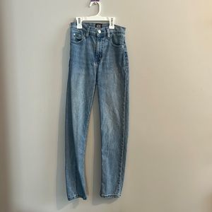 urban outfitters blue jeans